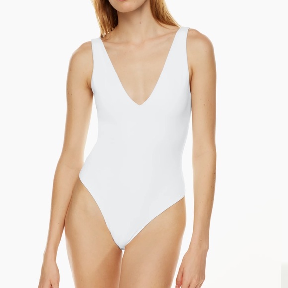 Aritzia Tops Aritzia Contour Vneck Bodysuit Poshmark